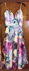 NWOT pinup classy plunge dress with pockets med
